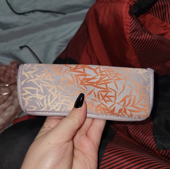 1.50 glasses. Bought them and just don't like the way they fit my face. NWOT - Picture 3 of 3